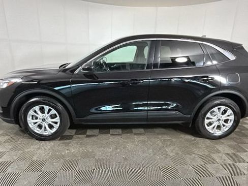 Used 2023 Ford Escape Active w/ Tech Pack #2 AWD/4WD image 5