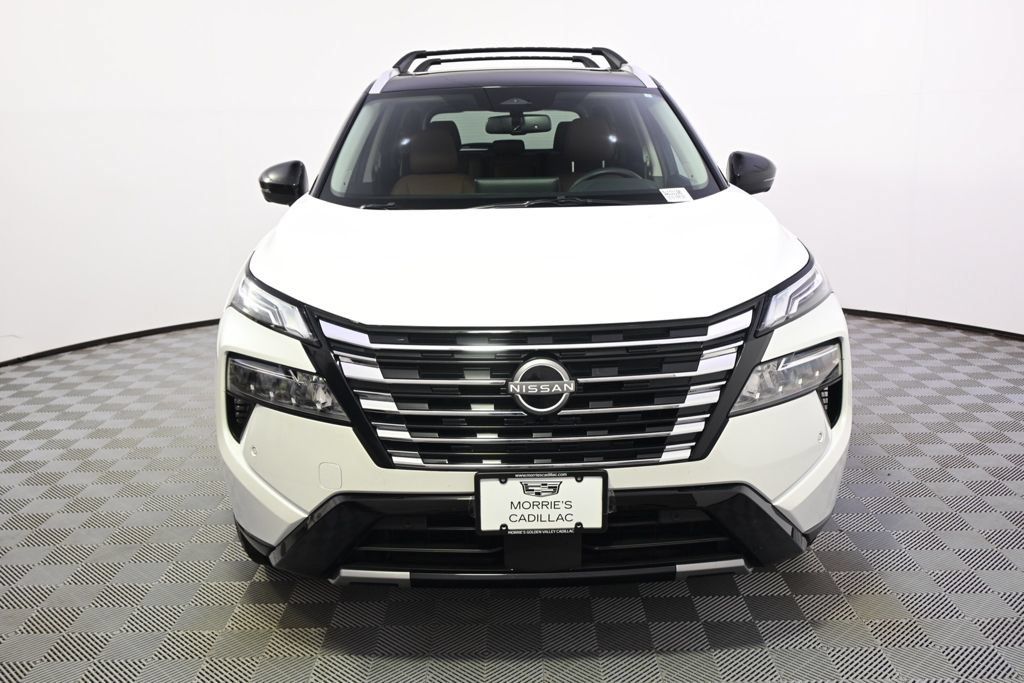 Used 2025 Nissan Rogue Platinum FWD image 10