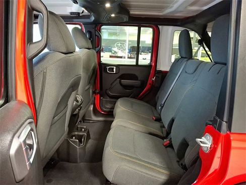 Used 2024 Jeep Wrangler Sport S image 11