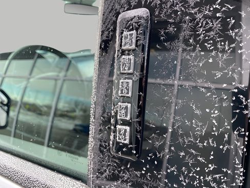 Used 2018 Ford F150 XLT w/ Equipment Group 302A Luxury image 8