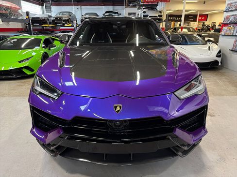 Used 2023 Lamborghini Urus Performante image 2