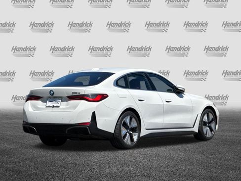 Used 2023 BMW i4 eDrive40 RWD image 5
