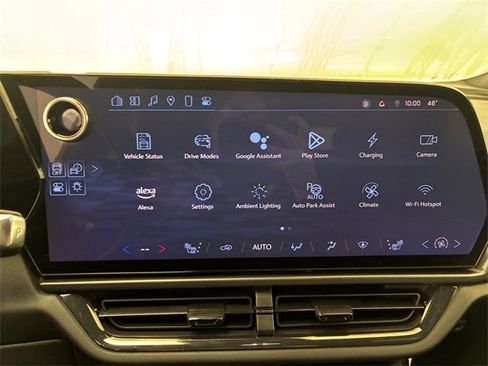 Used 2024 Chevrolet Equinox EV RS image 26