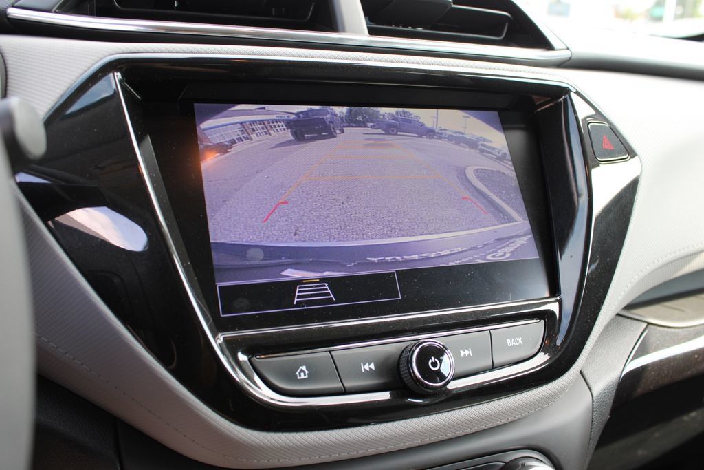 Used 2021 Chevrolet TrailBlazer LT w/ Convenience Package FWD image 18