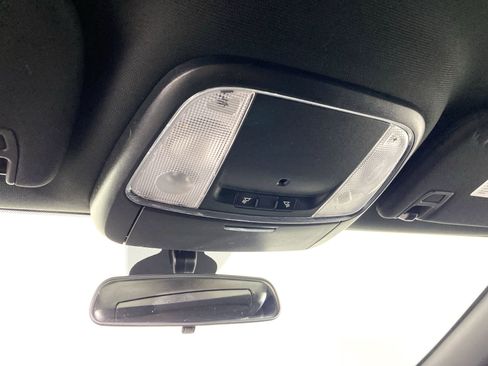 Used 2018 Jeep Grand Cherokee Laredo image 26