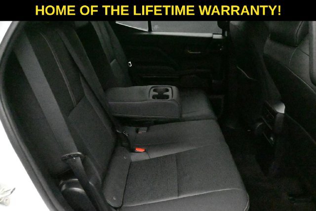 Used 2025 Toyota 4Runner Limited AWD/4WD image 40