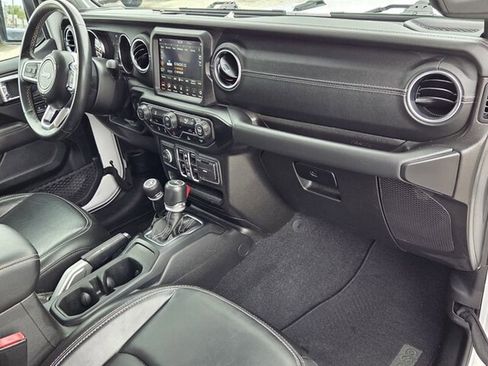 Used 2022 Jeep Gladiator Overland w/ Popular Equipment Package image 14