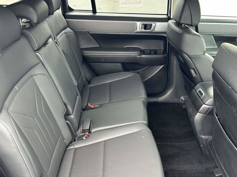 Certified 2025 Hyundai Santa Fe SEL AWD/4WD image 10