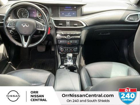 Used 2018 INFINITI QX30 AWD w/ Cargo Package image 15