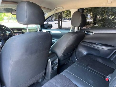 Used 2019 Nissan Sentra S FWD image 15
