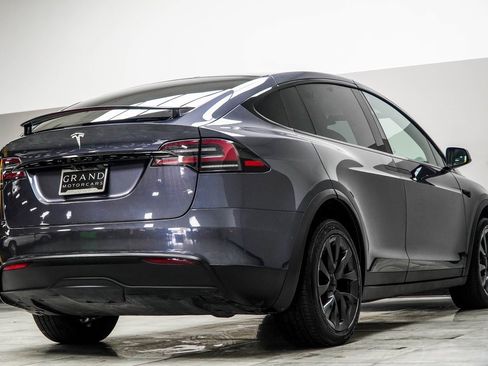 Used 2022 Tesla Model X image 14