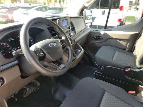 Used 2025 Ford Transit 250 Low Roof w/ Exterior Upgrade Package RWD image 17