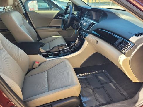 Used 2017 Honda Accord LX image 14