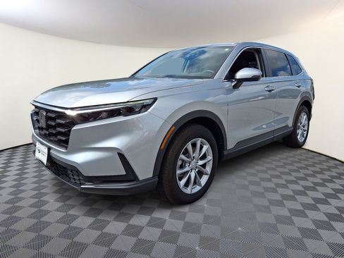 Used 2026 Honda CR-V EX image 3