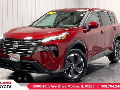Used 2025 Nissan Rogue SV AWD/4WD image 1