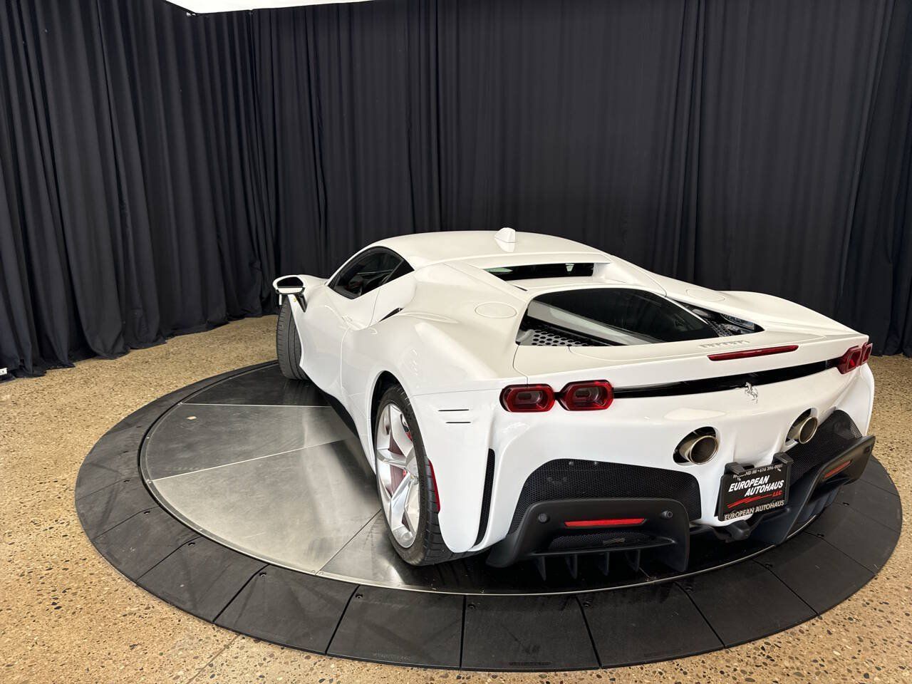 Used 2023 Ferrari SF90 Stradale AWD/4WD image 7