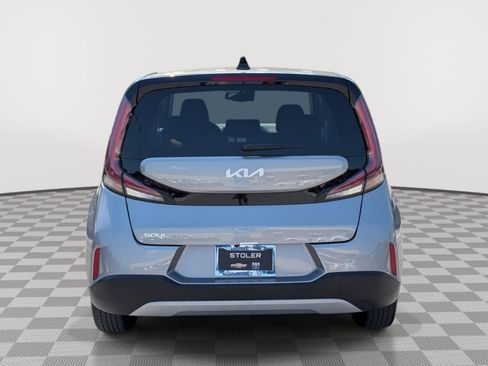 Used 2024 Kia Soul S FWD image 4