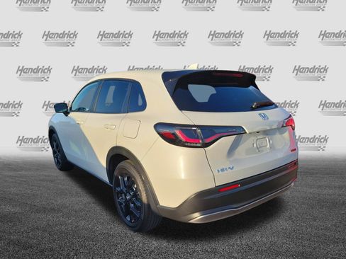 Used 2024 Honda HR-V Sport image 8