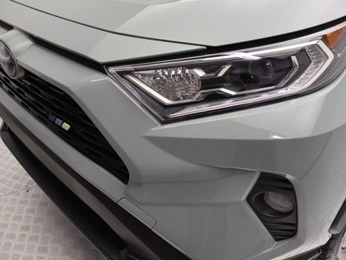 Certified 2021 Toyota RAV4 XLE Premium AWD/4WD image 3