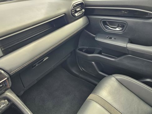 Used 2024 Honda Pilot Touring image 25