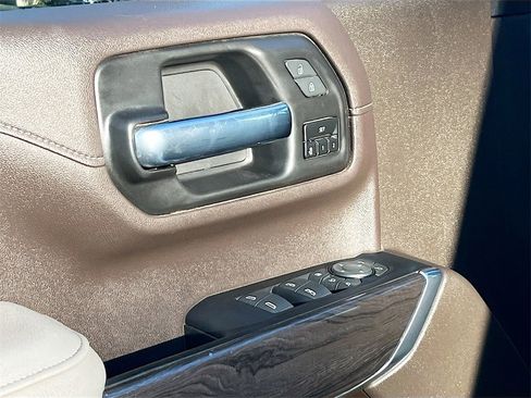 Used 2023 Chevrolet Silverado 3500 LTZ w/ LTZ Convenience Package image 17