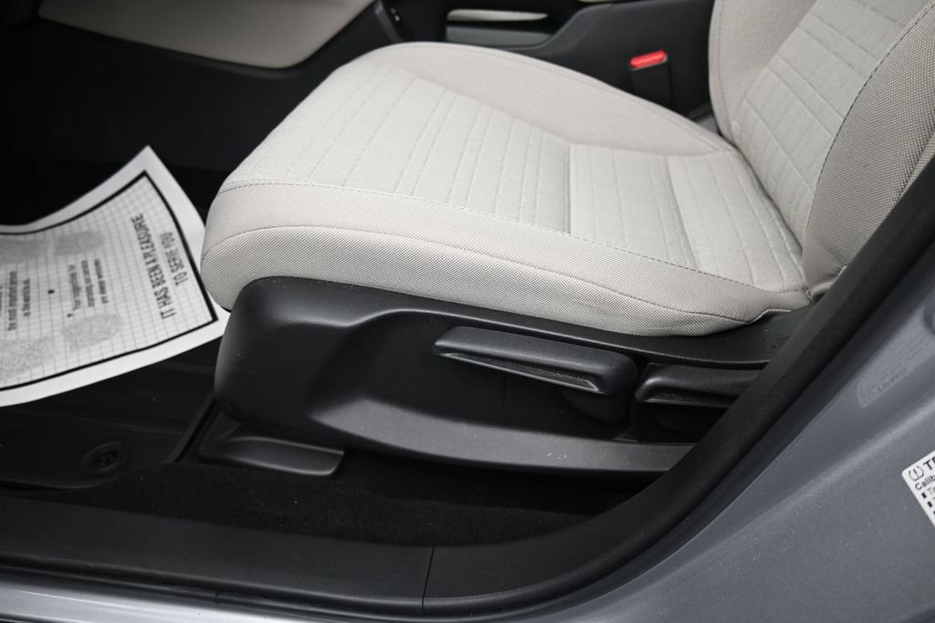 Certified 2025 Honda HR-V LX image 18