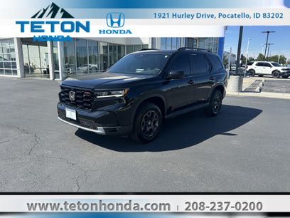 Certified 2025 Honda Pilot TrailSport