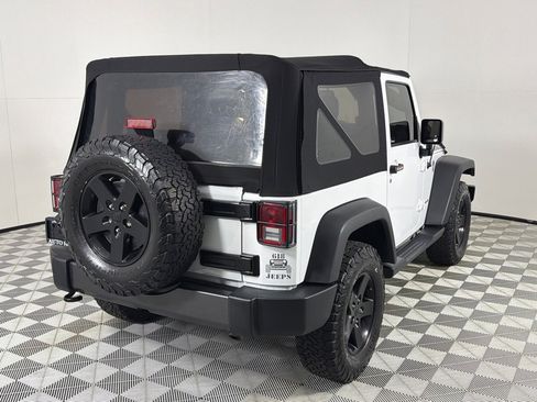 Used 2017 Jeep Wrangler Sport AWD/4WD image 5