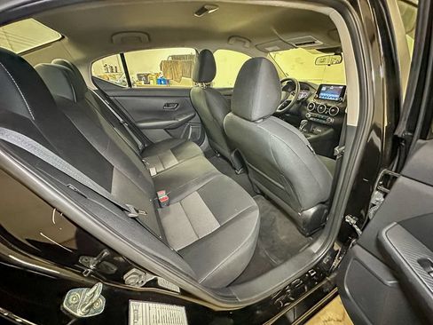 Used 2024 Nissan Sentra SV FWD image 25