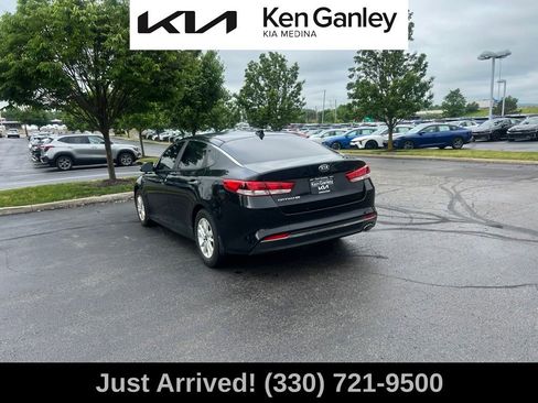 Used 2017 Kia Optima LX FWD image 7