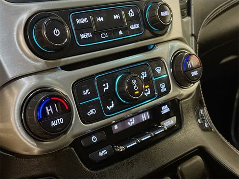 Used 2017 GMC Yukon SLT w/ Open Road Package image 19