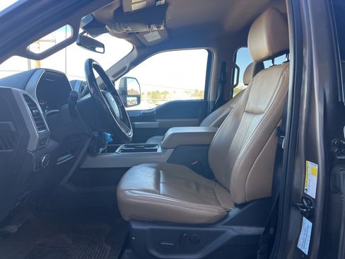 Used 2022 Ford F350 Lariat w/ Lariat Value Package image 9