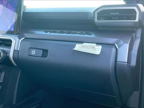 New 2025 Toyota Tacoma TRD Off-Road image 19