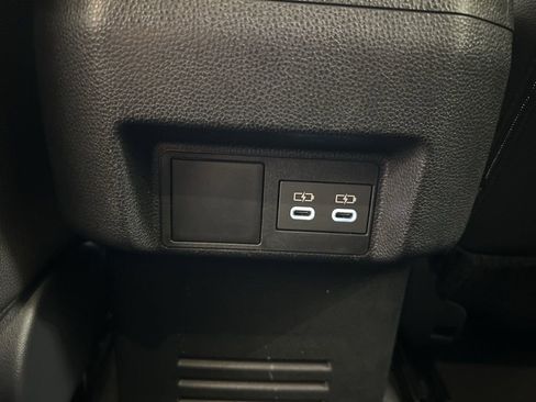 Used 2025 Toyota Tacoma TRD Off-Road image 24