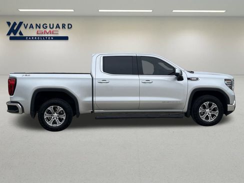 Used 2022 GMC Sierra 1500 SLT w/ SLT Convenience Package image 8