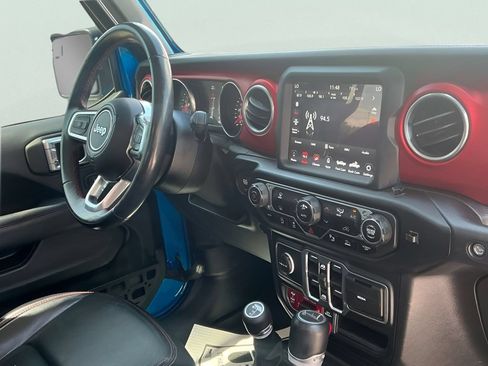 Used 2020 Jeep Gladiator Rubicon AWD/4WD image 26