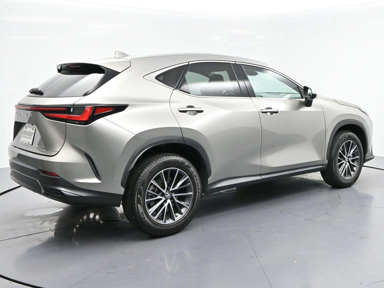 Used 2022 Lexus NX 250 FWD w/ Towing Package (2000 Lbs) image 7