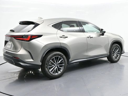 Used 2022 Lexus NX 250 FWD w/ Towing Package (2000 Lbs) image 7