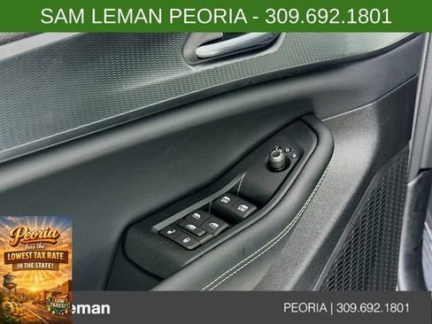 New 2025 Jeep Grand Cherokee Altitude image 17