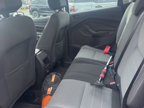 Used 2017 Ford Escape S image 8