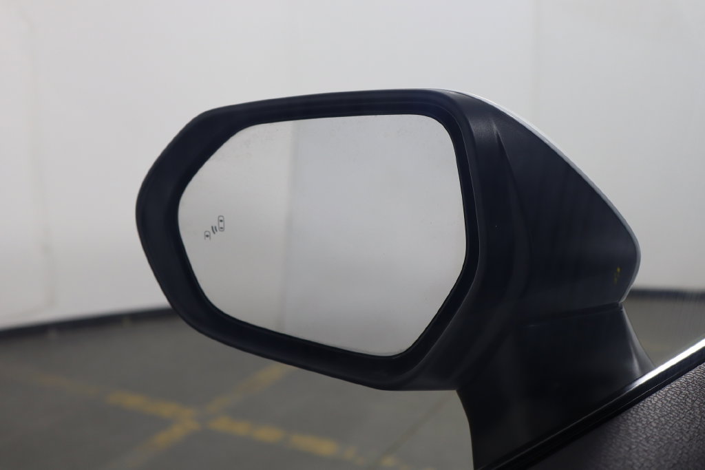 Used 2026 Toyota Camry SE FWD image 40