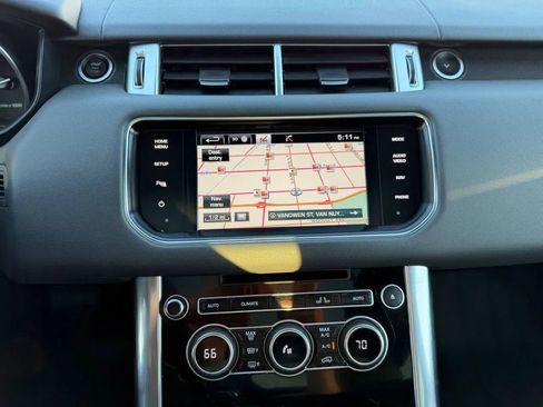 Used 2015 Land Rover Range Rover Sport HSE image 45