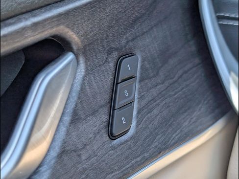 Used 2023 Jeep Grand Cherokee L Limited image 16