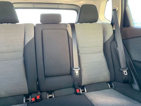 Used 2023 Nissan Rogue SV image 37