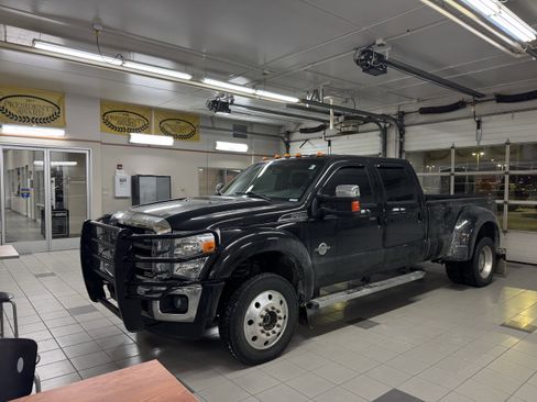 Used 2015 Ford F450 Lariat w/ Chrome Package image 4