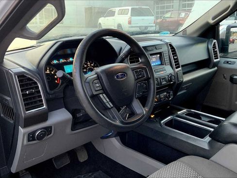 Used 2016 Ford F150 XLT AWD/4WD image 17
