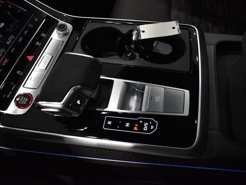 New 2026 Audi RS Q8 performance image 27