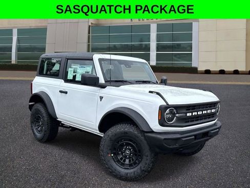 New 2026 Ford Bronco 2-Door w/ Sasquatch Package AWD/4WD image 1