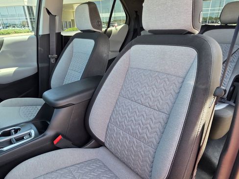 Used 2023 Chevrolet Equinox LT FWD image 43