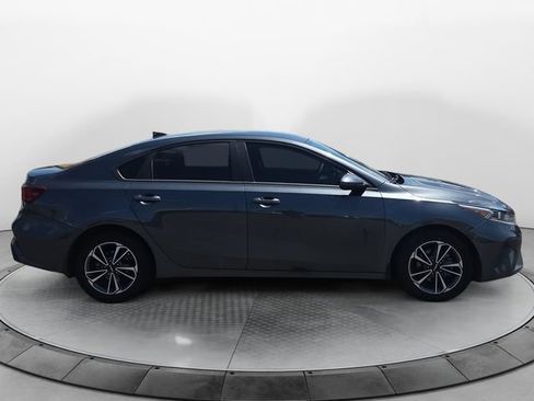 Used 2024 Kia Forte LXS FWD image 6